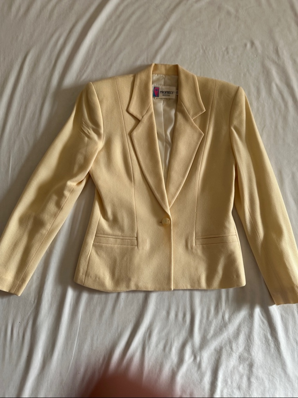 PROPHECY Cream Single-Button Tailored Blazer